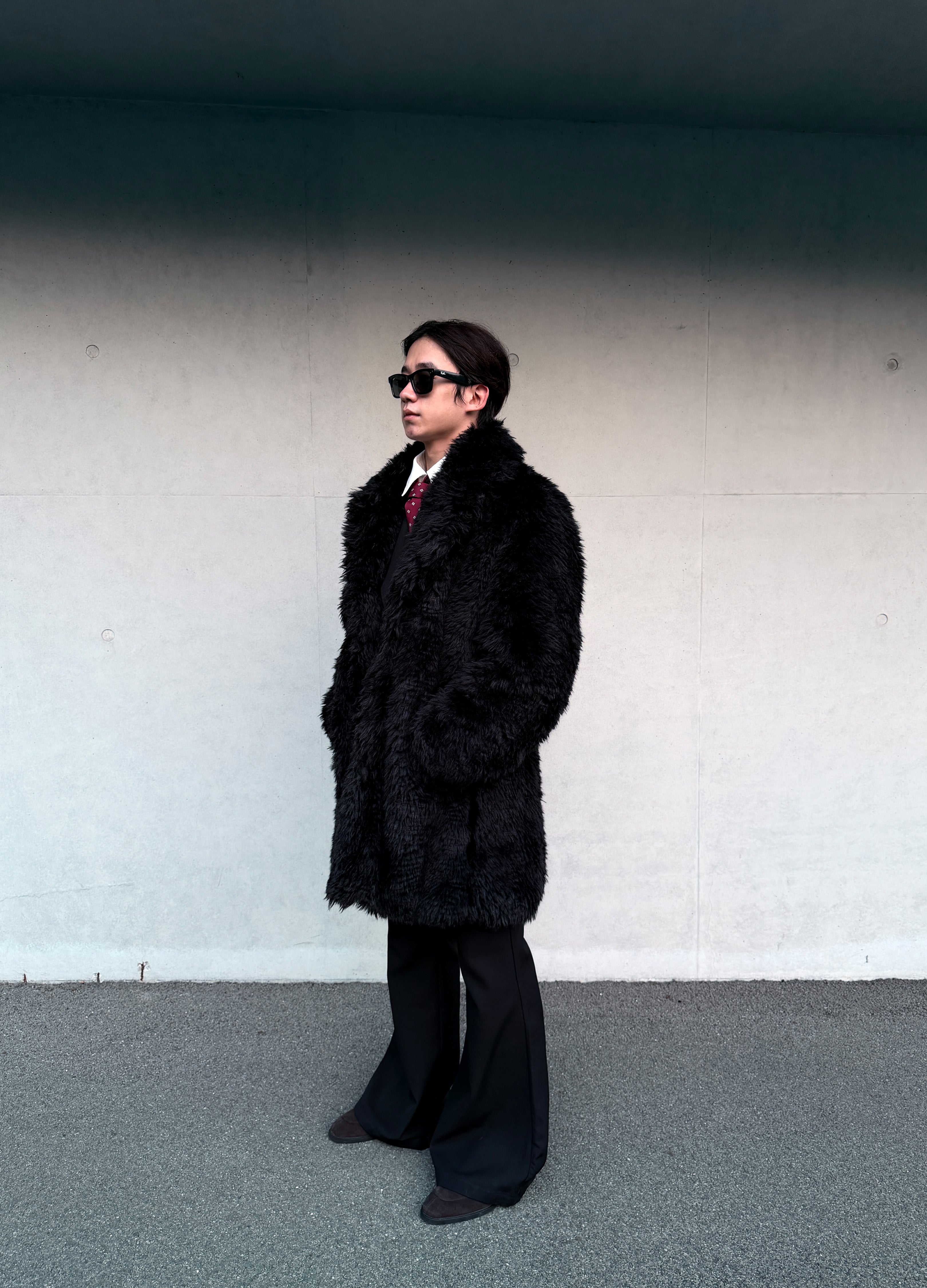 DEKONSTRUKTIONIERTER BLAZER MIT SPITZREVERS