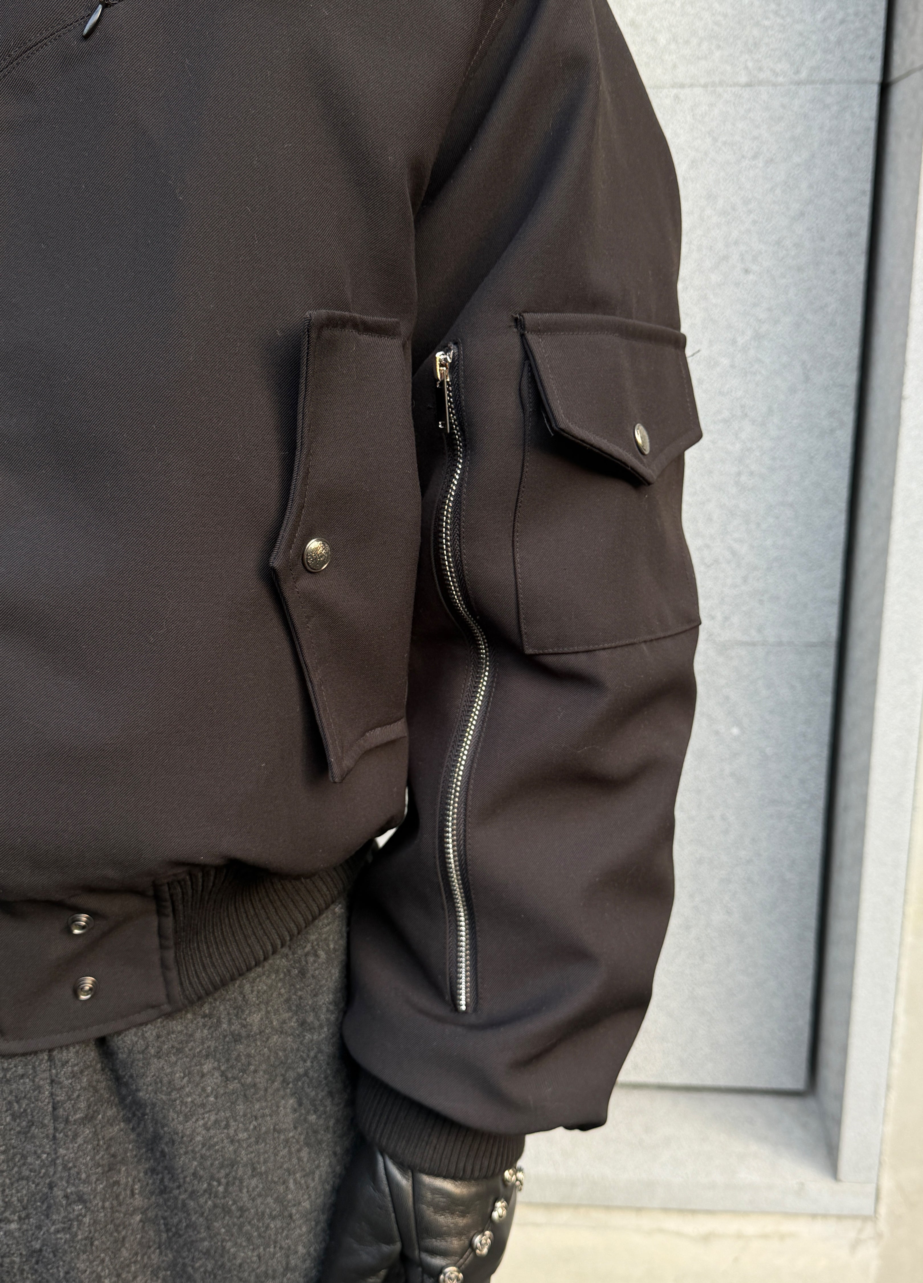 DEKONSTRUKTIONIERTER BLAZER MIT SPITZREVERS