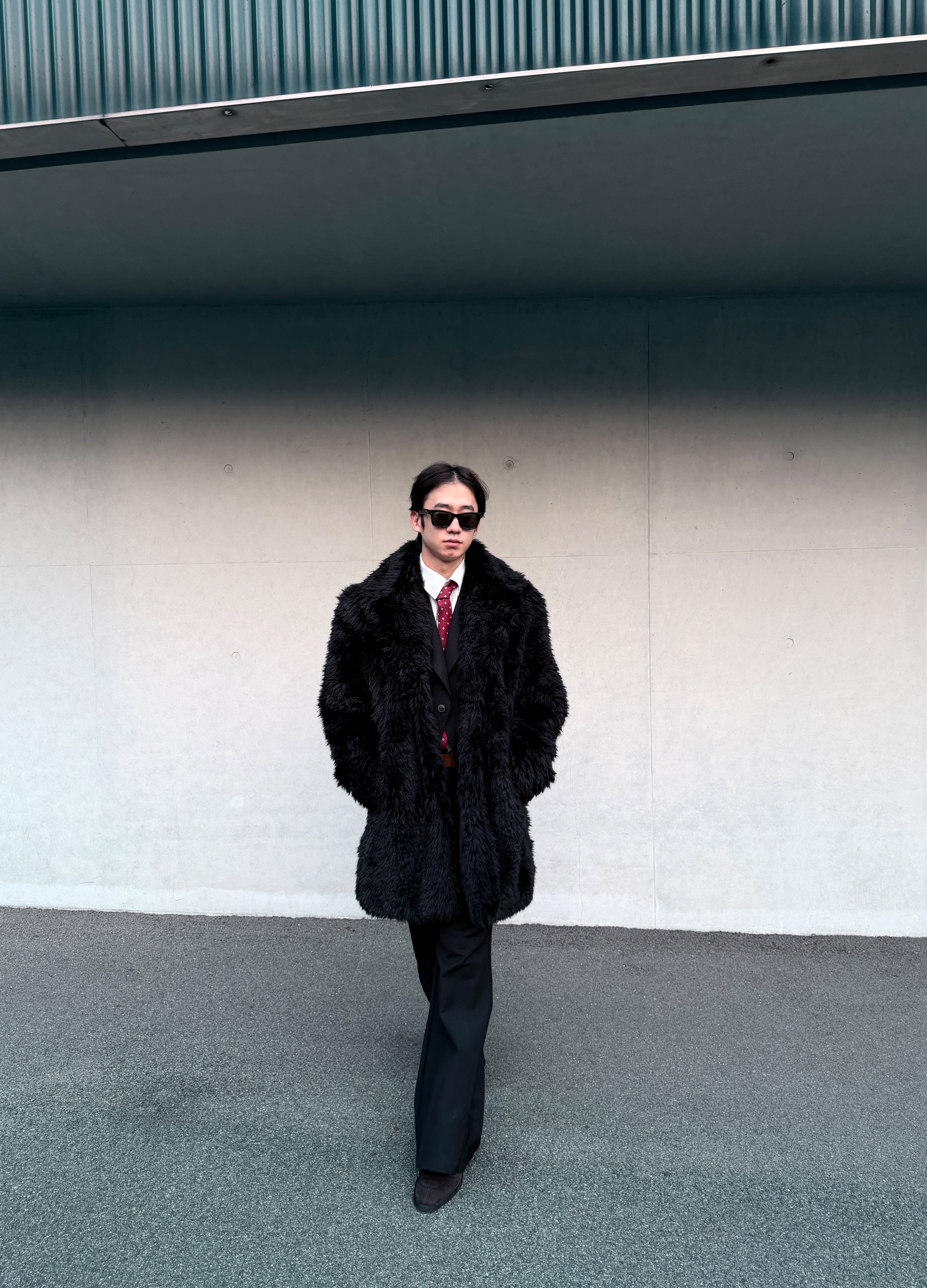 DEKONSTRUKTIONIERTER BLAZER MIT SPITZREVERS