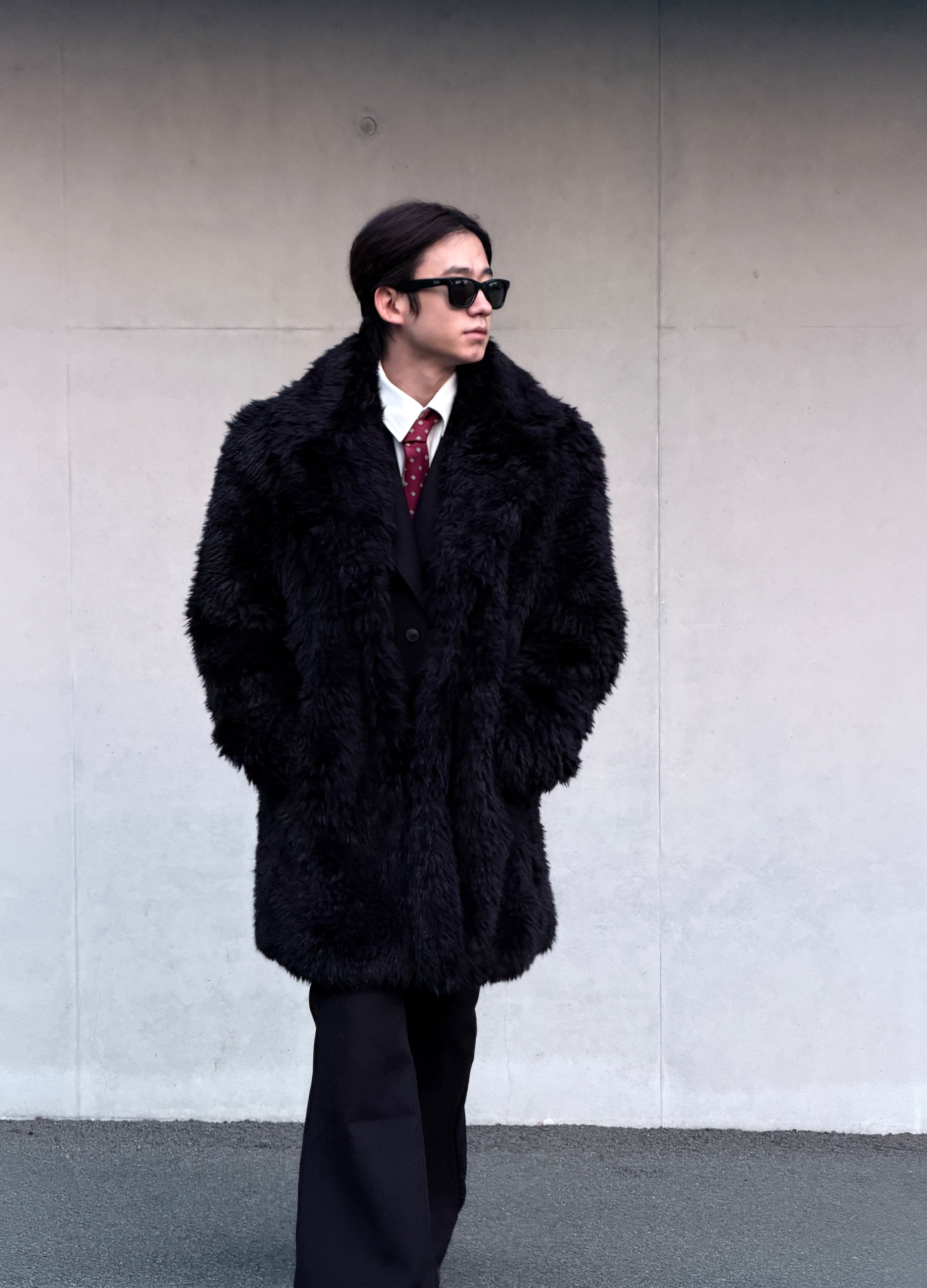 DEKONSTRUKTIONIERTER BLAZER MIT SPITZREVERS