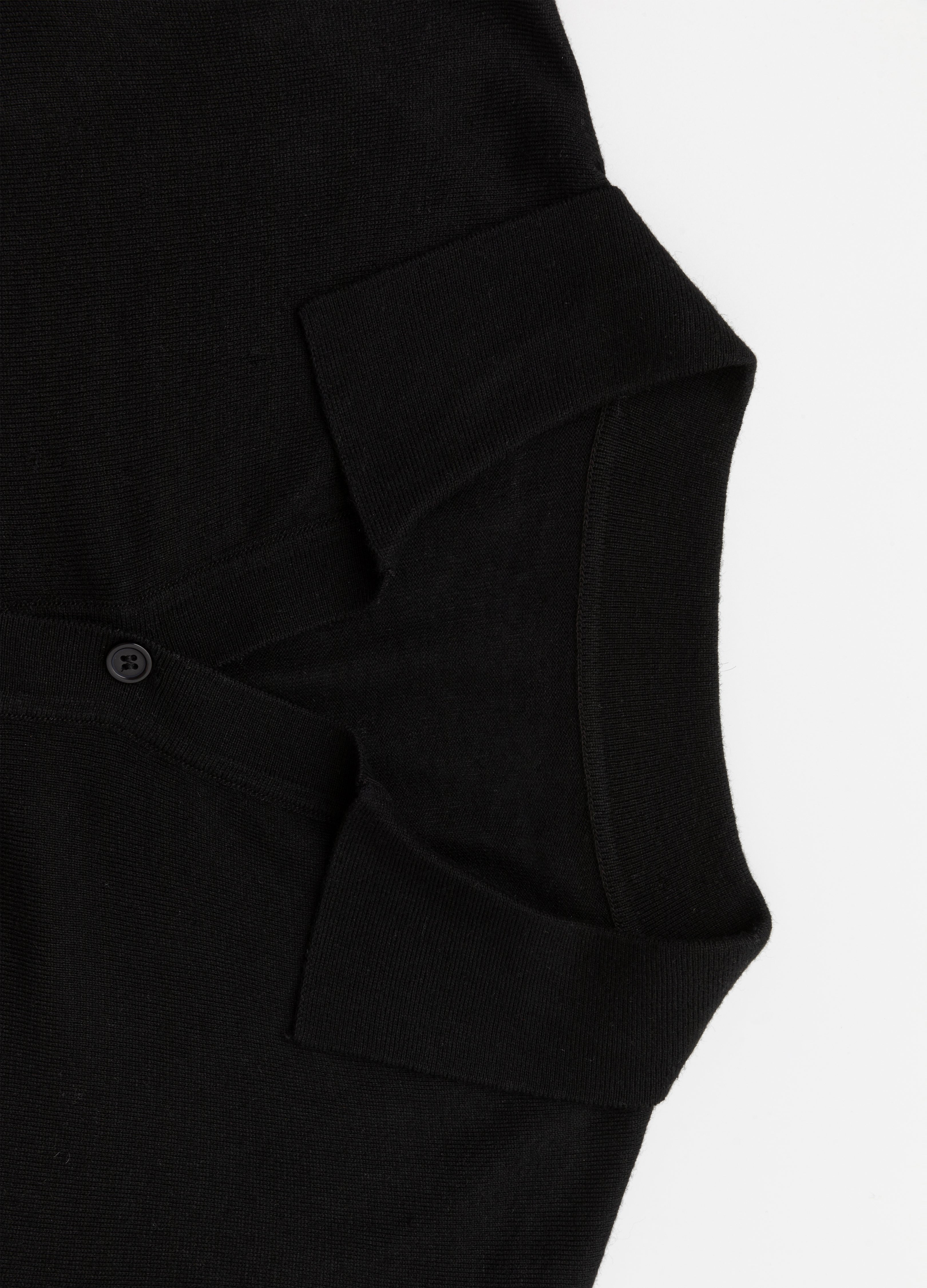 26SS OPEN V-NECK KNIT POLO