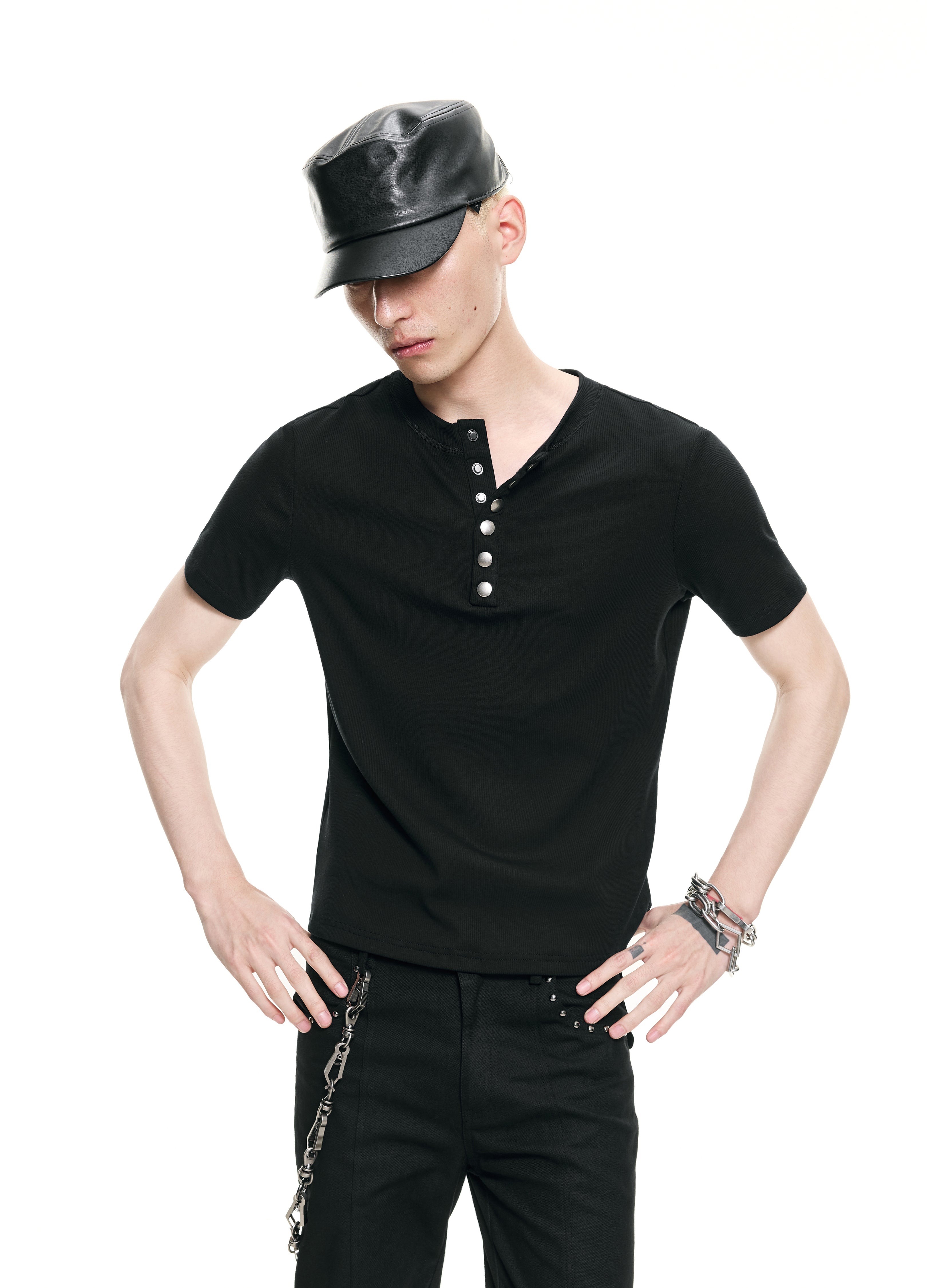 26SS HENLEY METAL FIT TEE