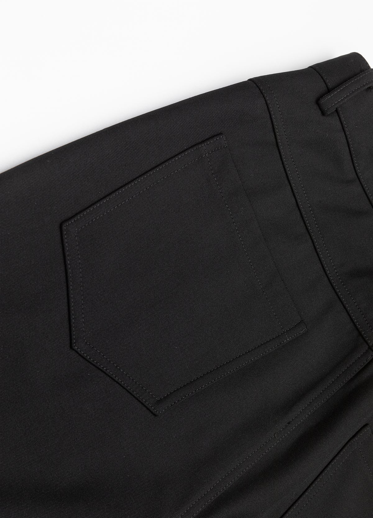 Rear patch pocket and stitching.