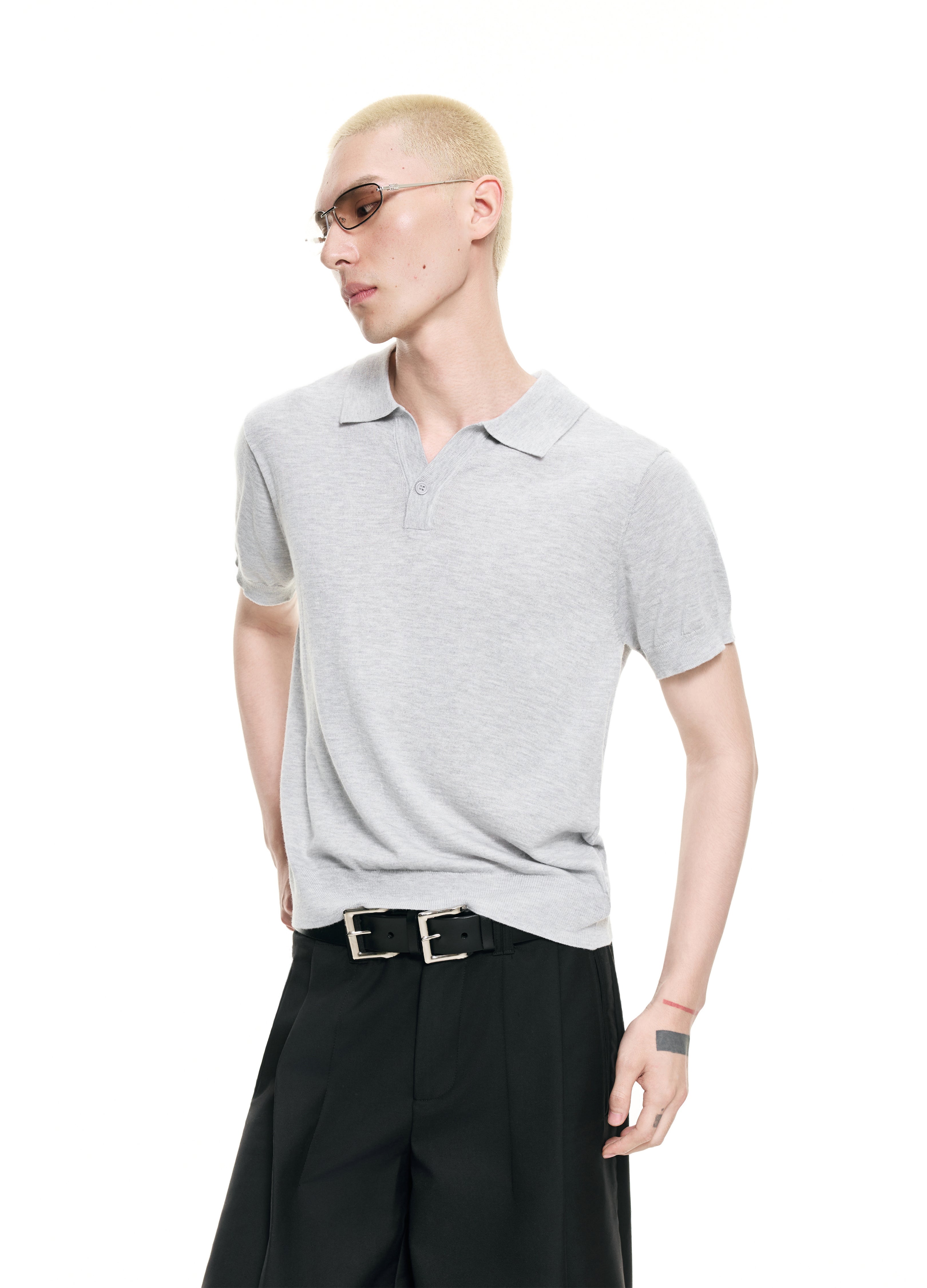 26SS OPEN V-NECK KNIT POLO