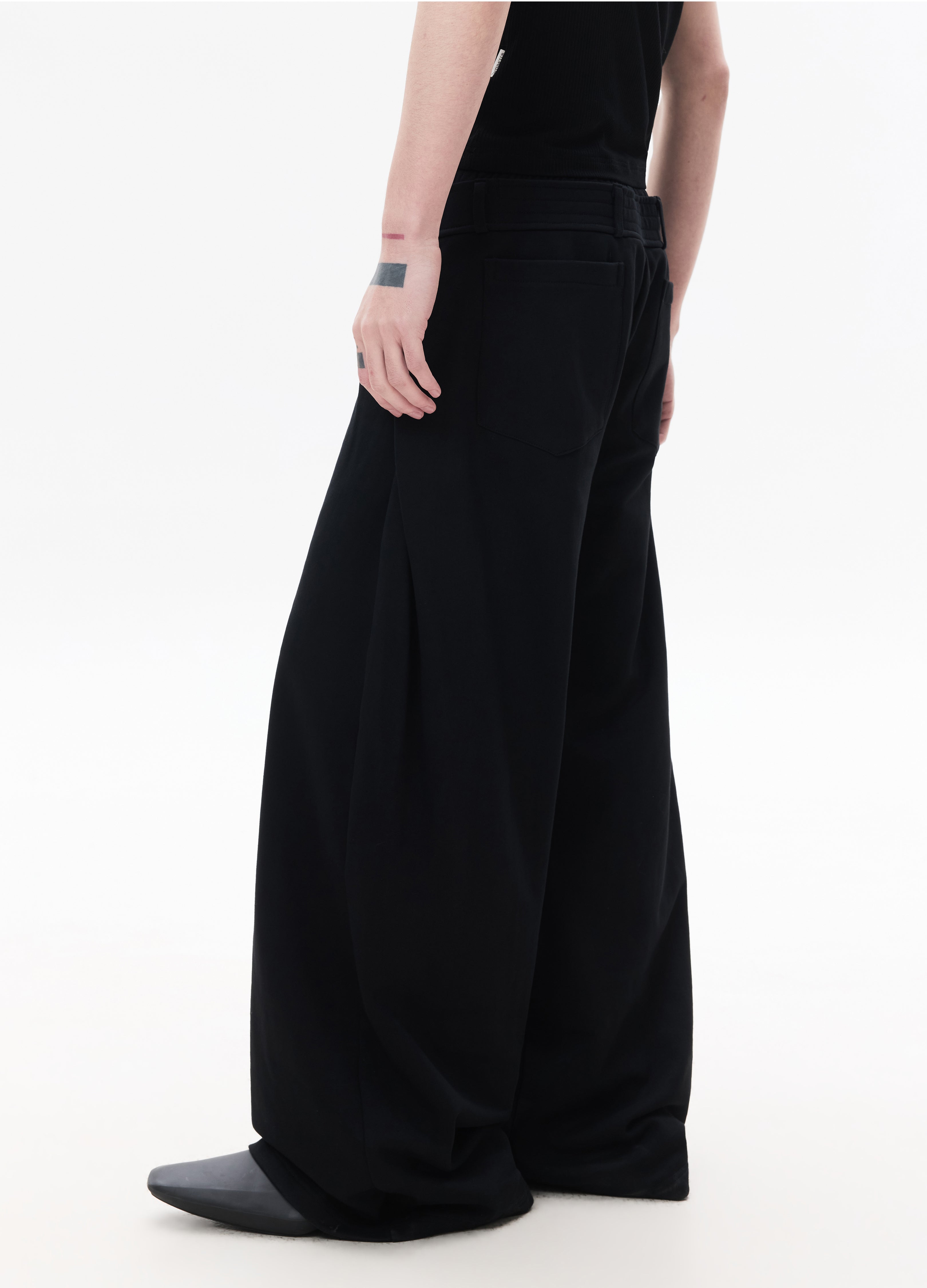 25FW BANANENSCHNITT WEITE HOSEN