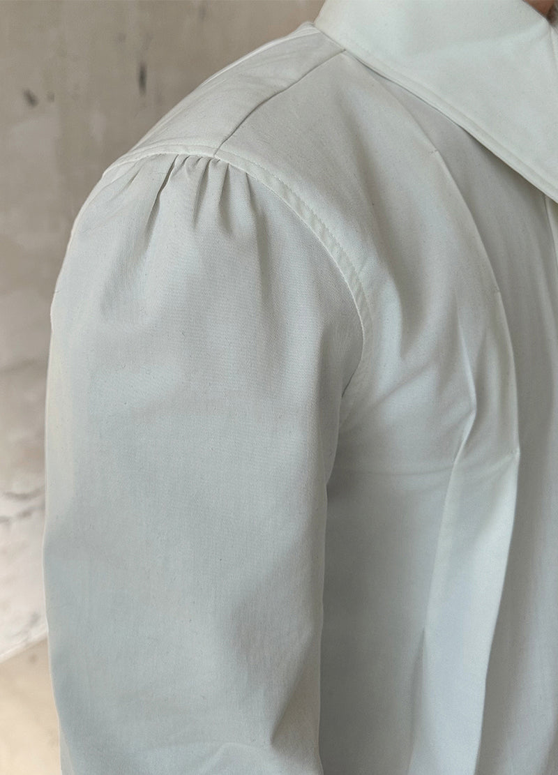 FRENCH PLEATED COLLAR SHIRT