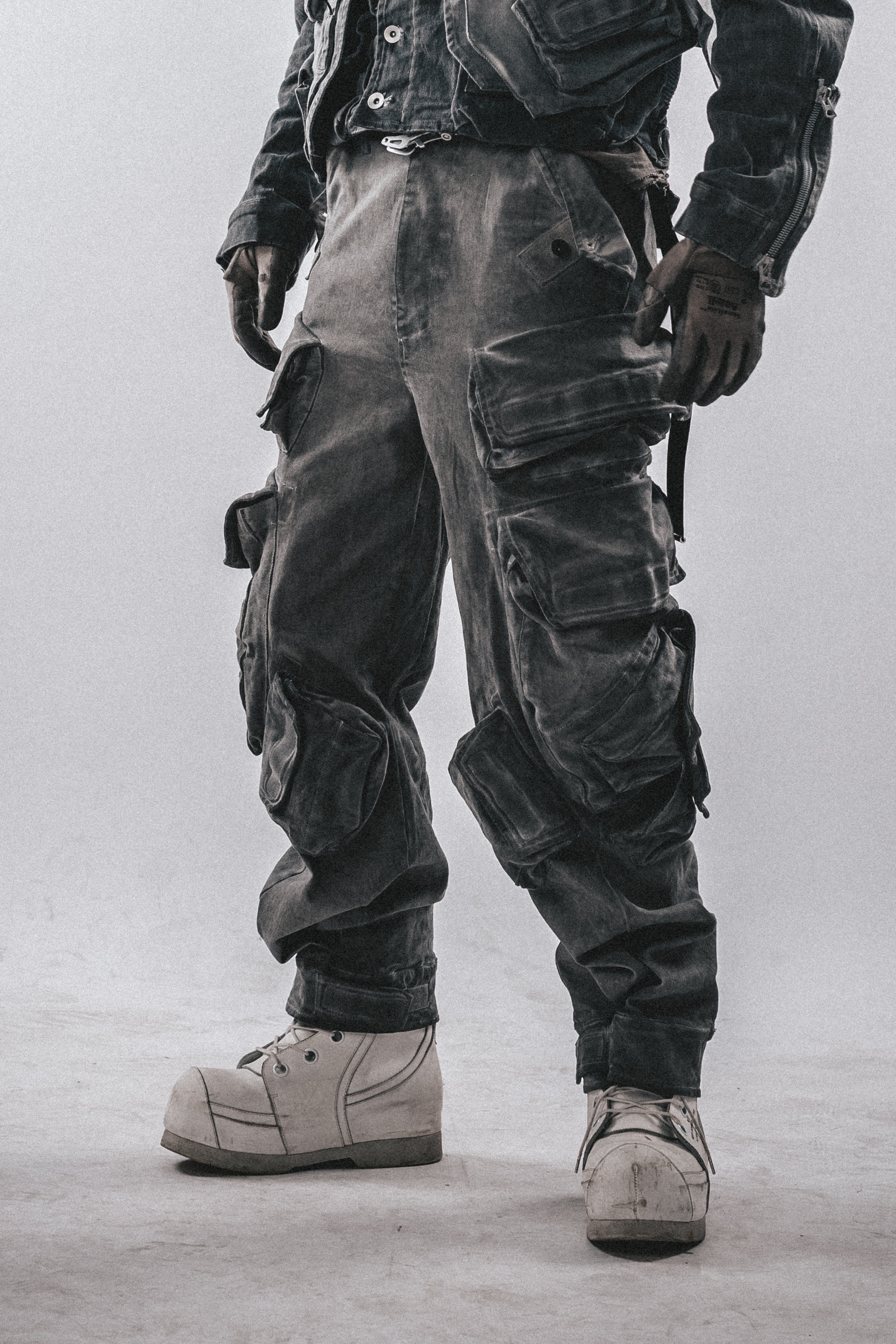 DRKLEI PARATROOPER CARGO PANTS