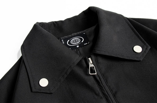 Snap-point collar and zip pull.