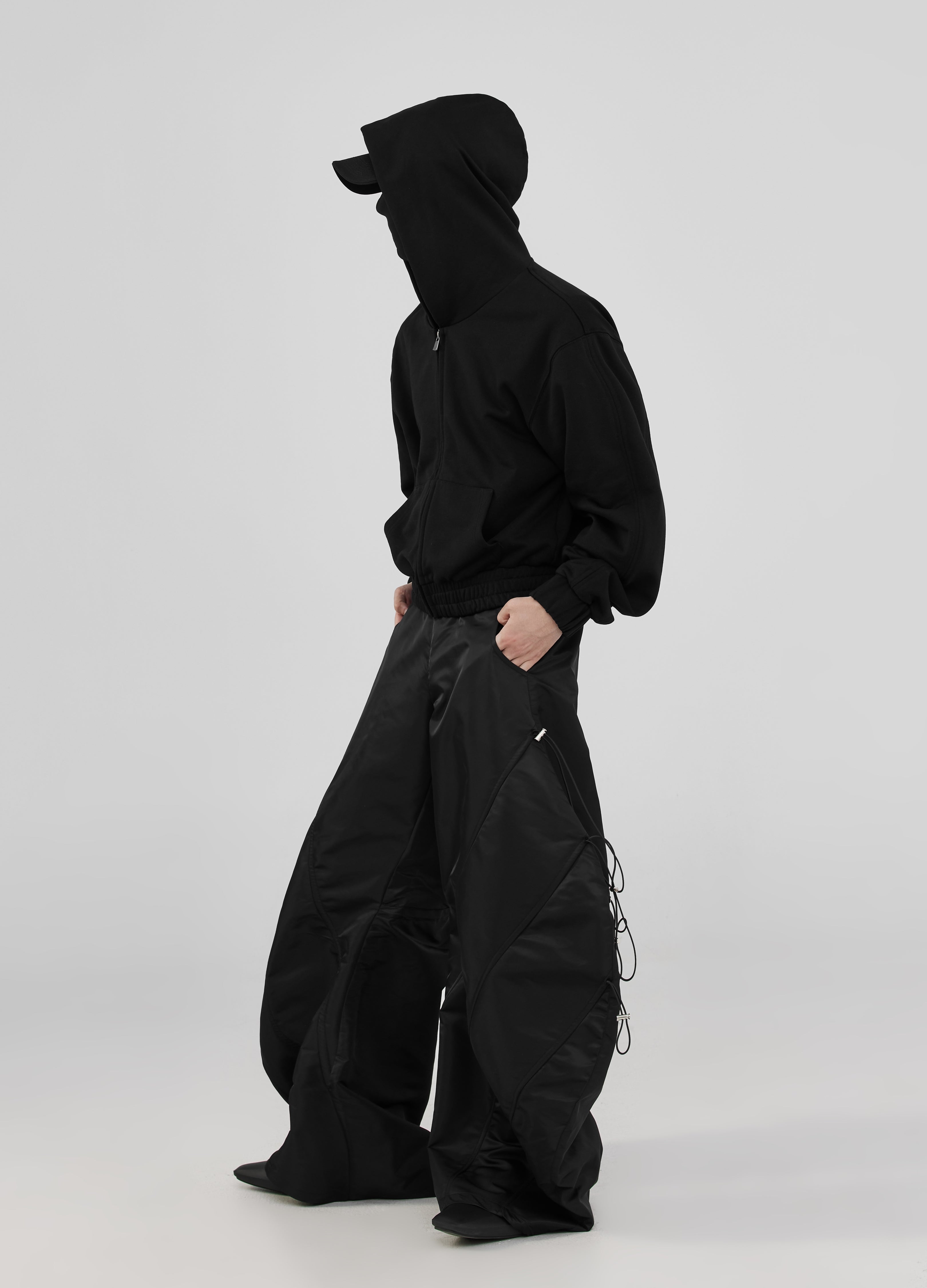 24FW Zip-Up Cropped Hoodie