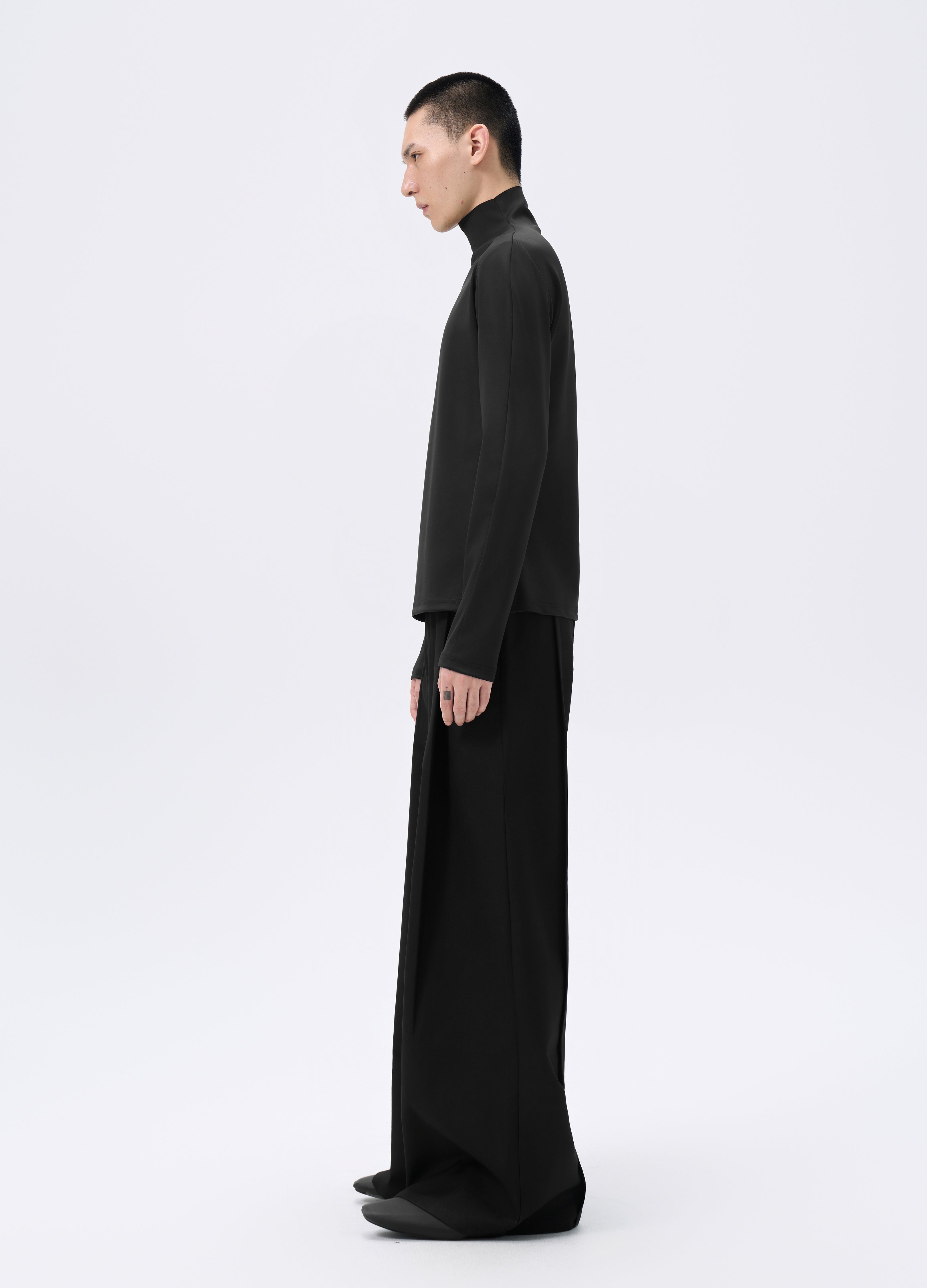 25FW FITTED STREAMLINE HIGH-NECK TEE