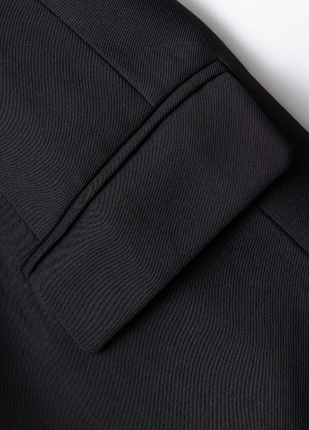 Flap-pocket construction.