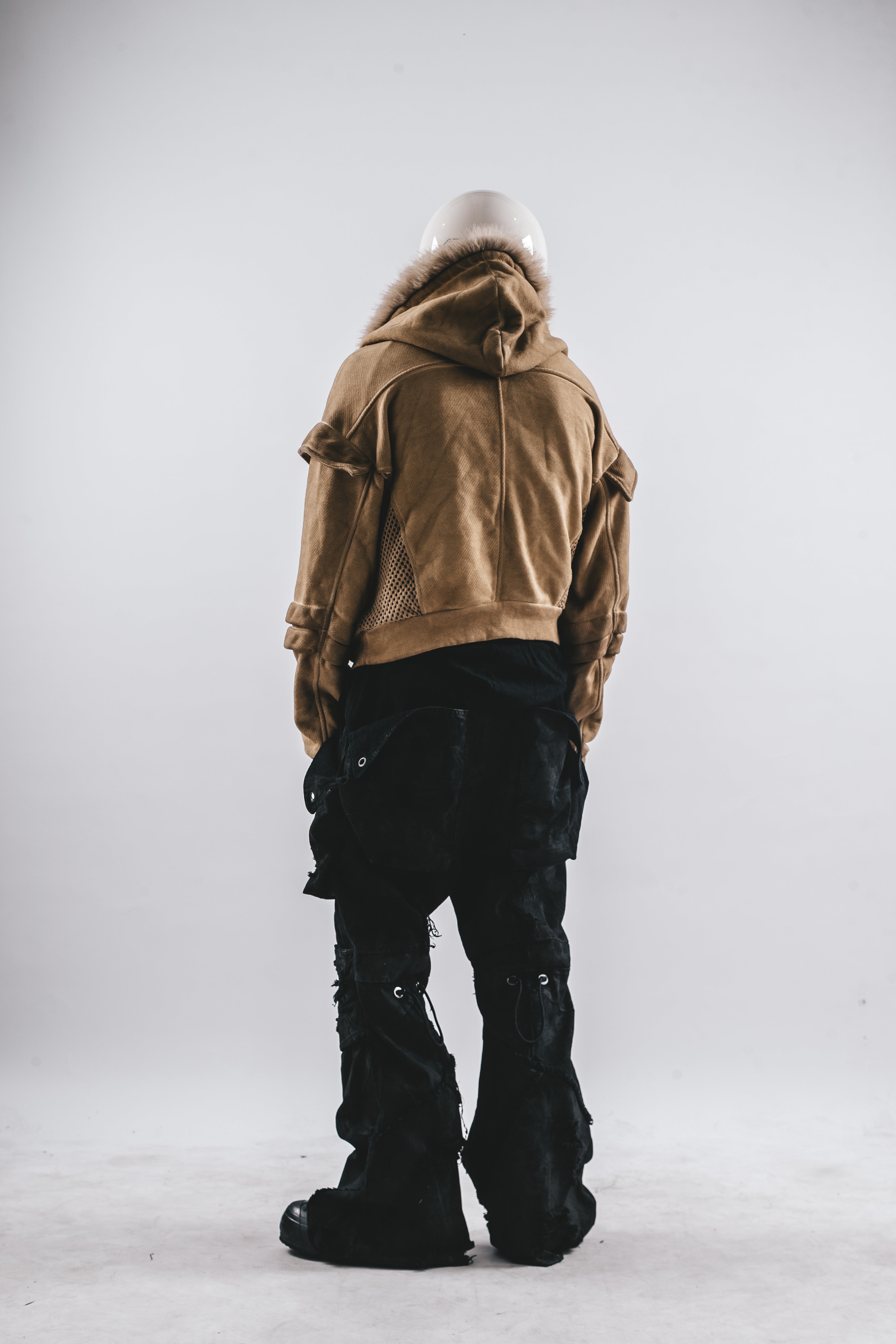 FELPA CON CAPPUCCIO IN PELLICCIA LAVATA DRKLEI