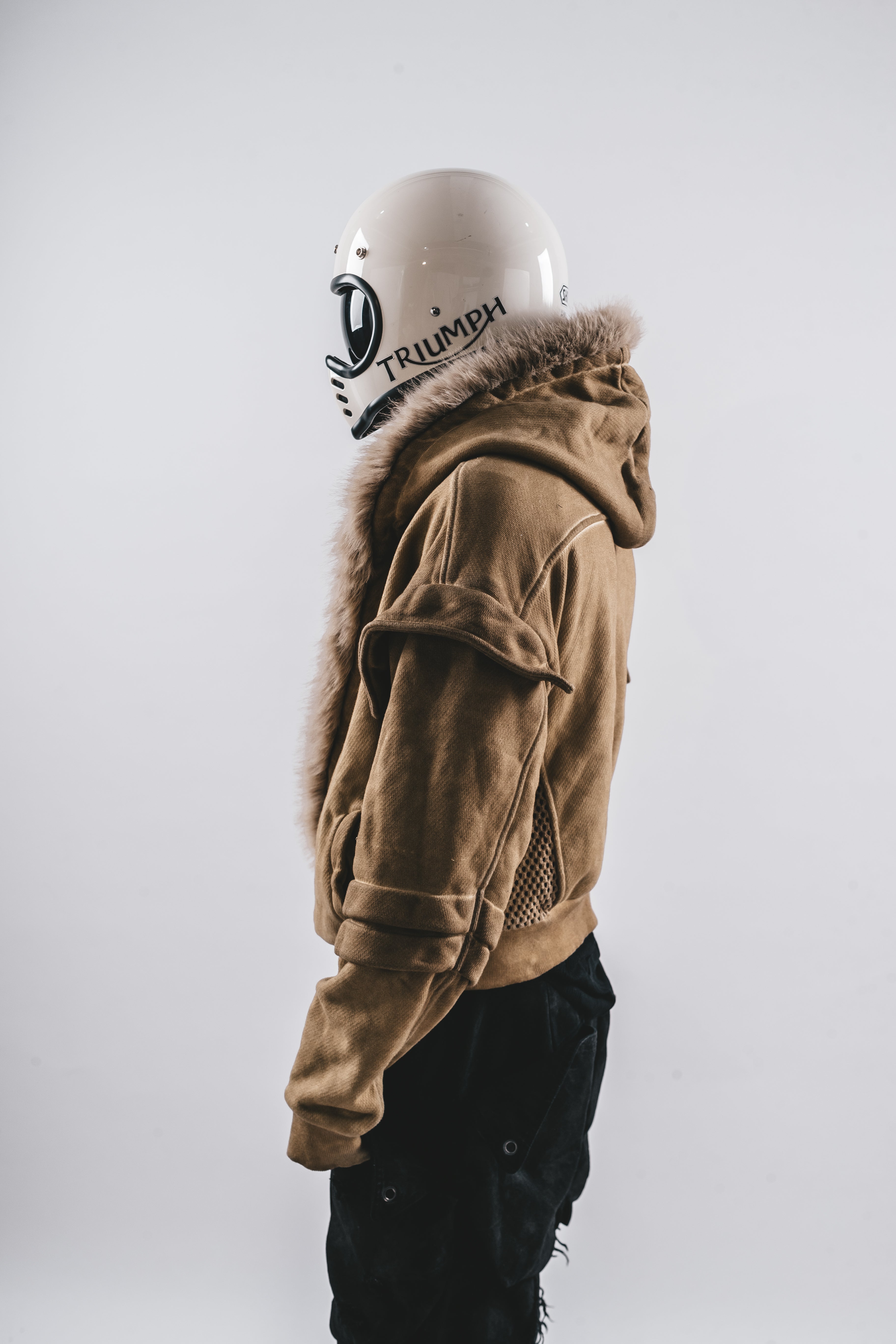 FELPA CON CAPPUCCIO IN PELLICCIA LAVATA DRKLEI