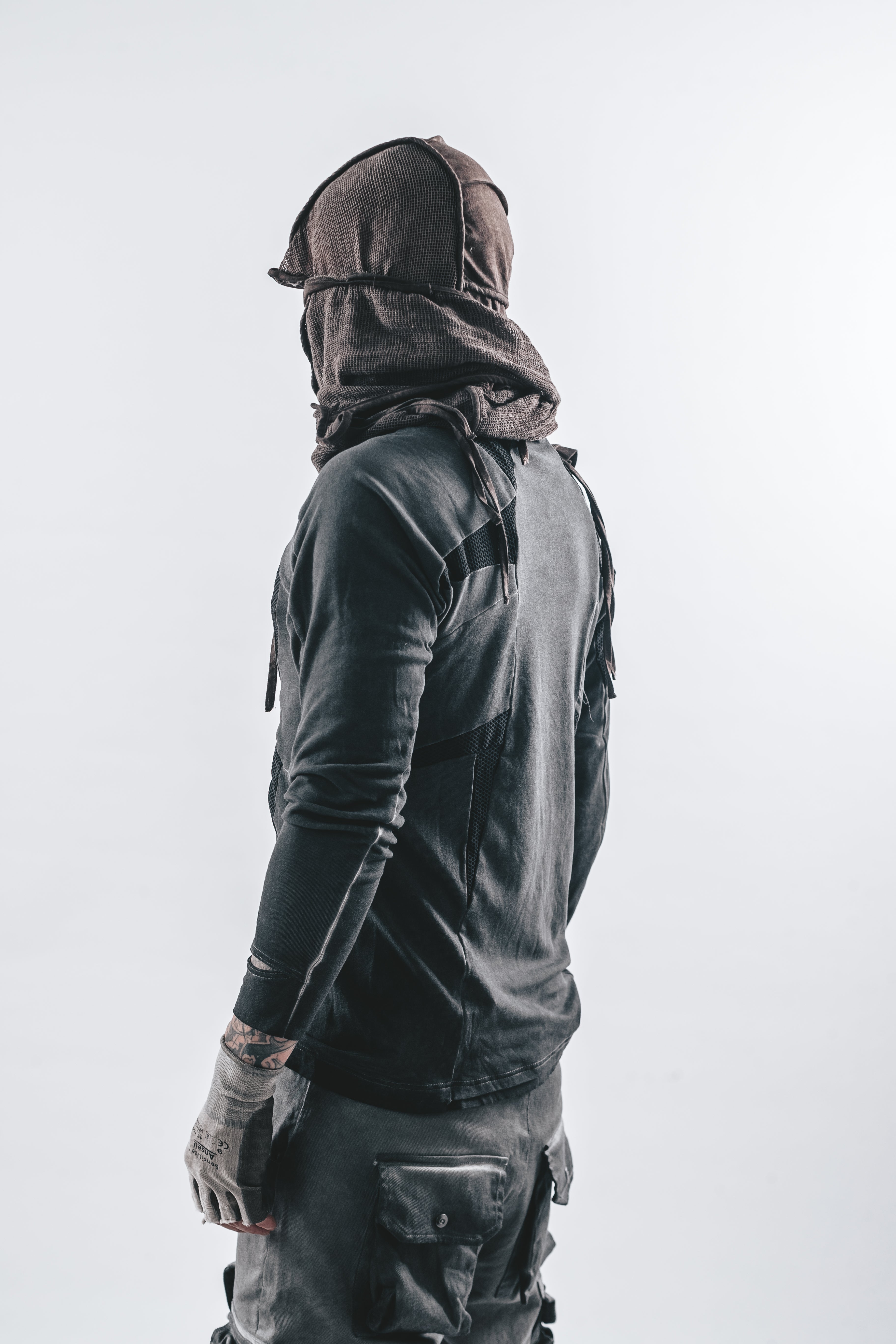 DRKLEI GEOMETRIC DECONSTRUCT DARK TEE