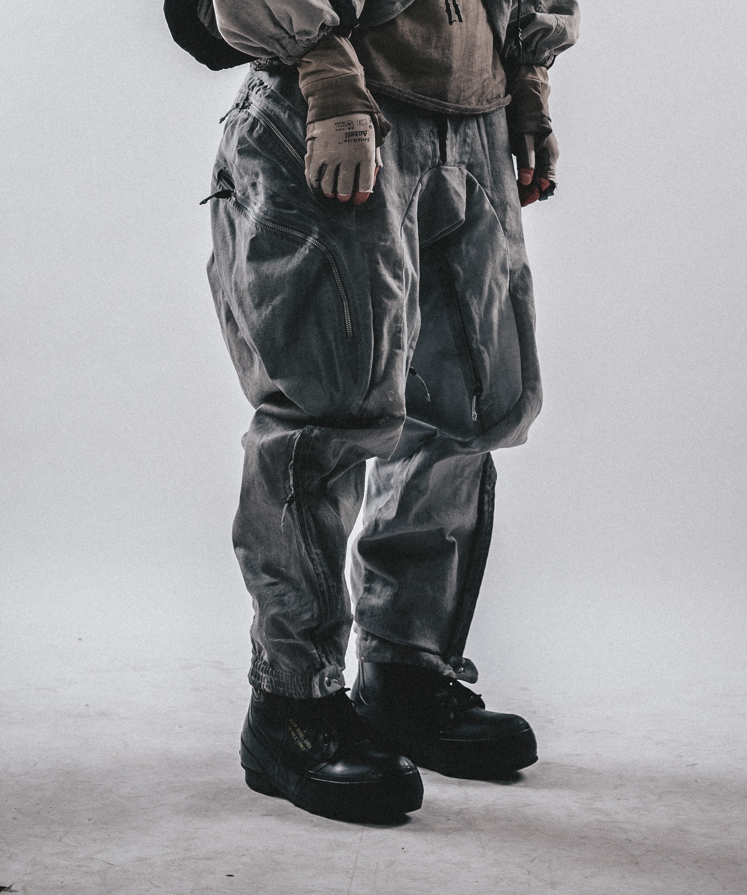 Multi-Pocket Paratrooper Cargo Pants