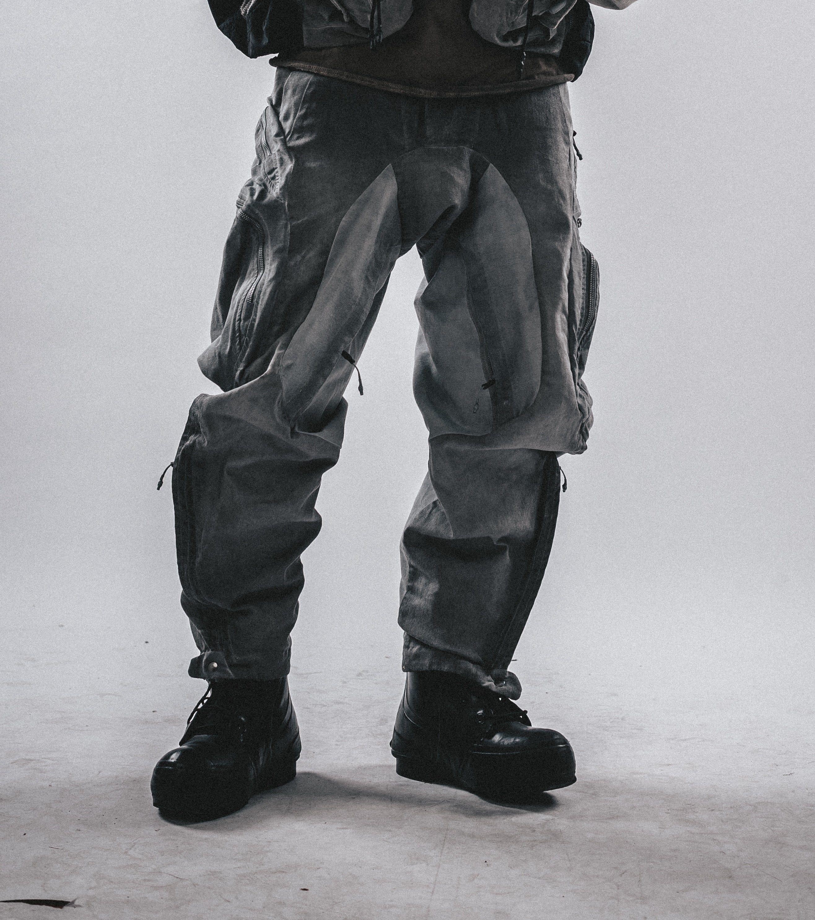 Multi-Pocket Paratrooper Cargo Pants