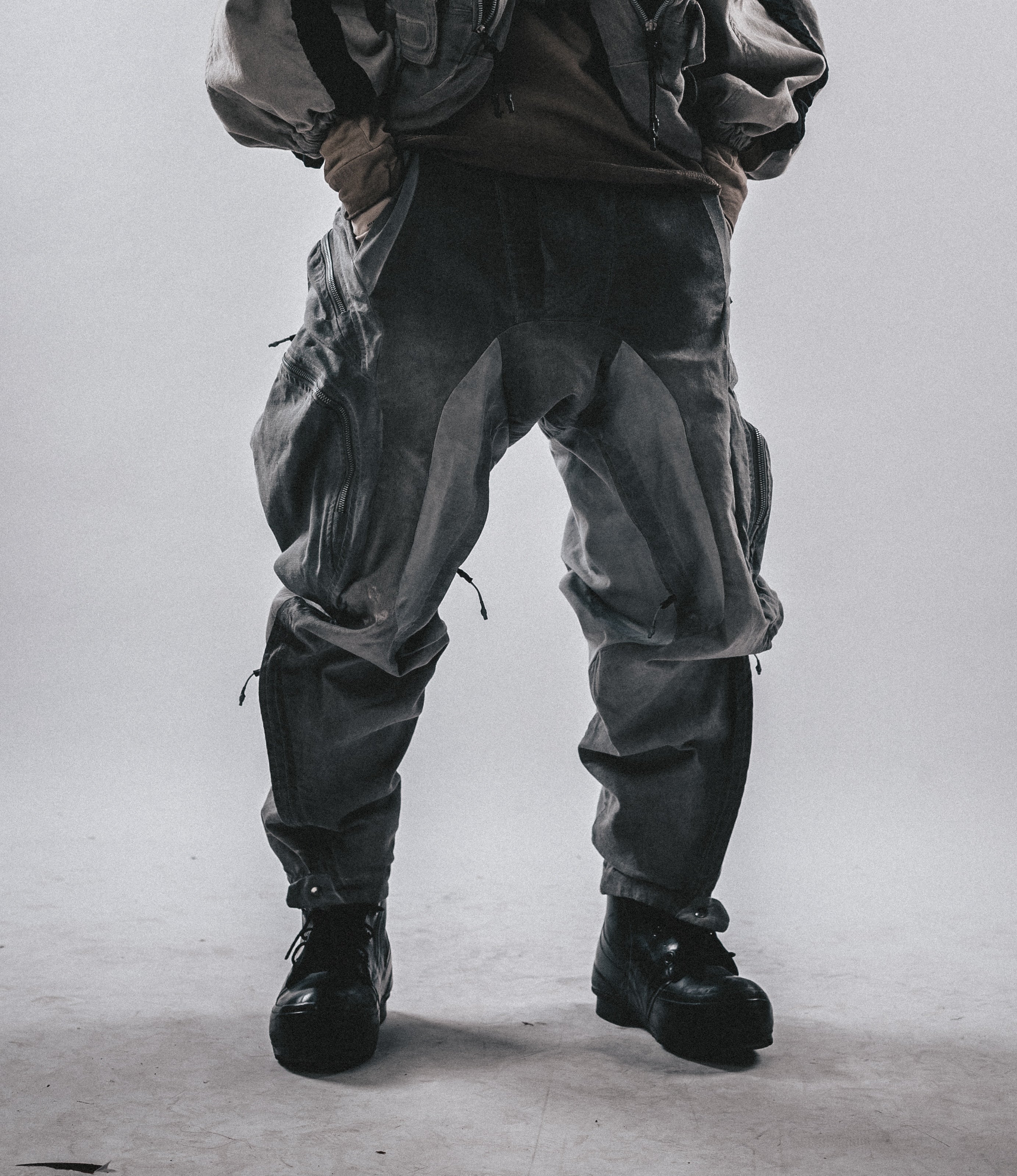 Multi-Pocket Paratrooper Cargo Pants