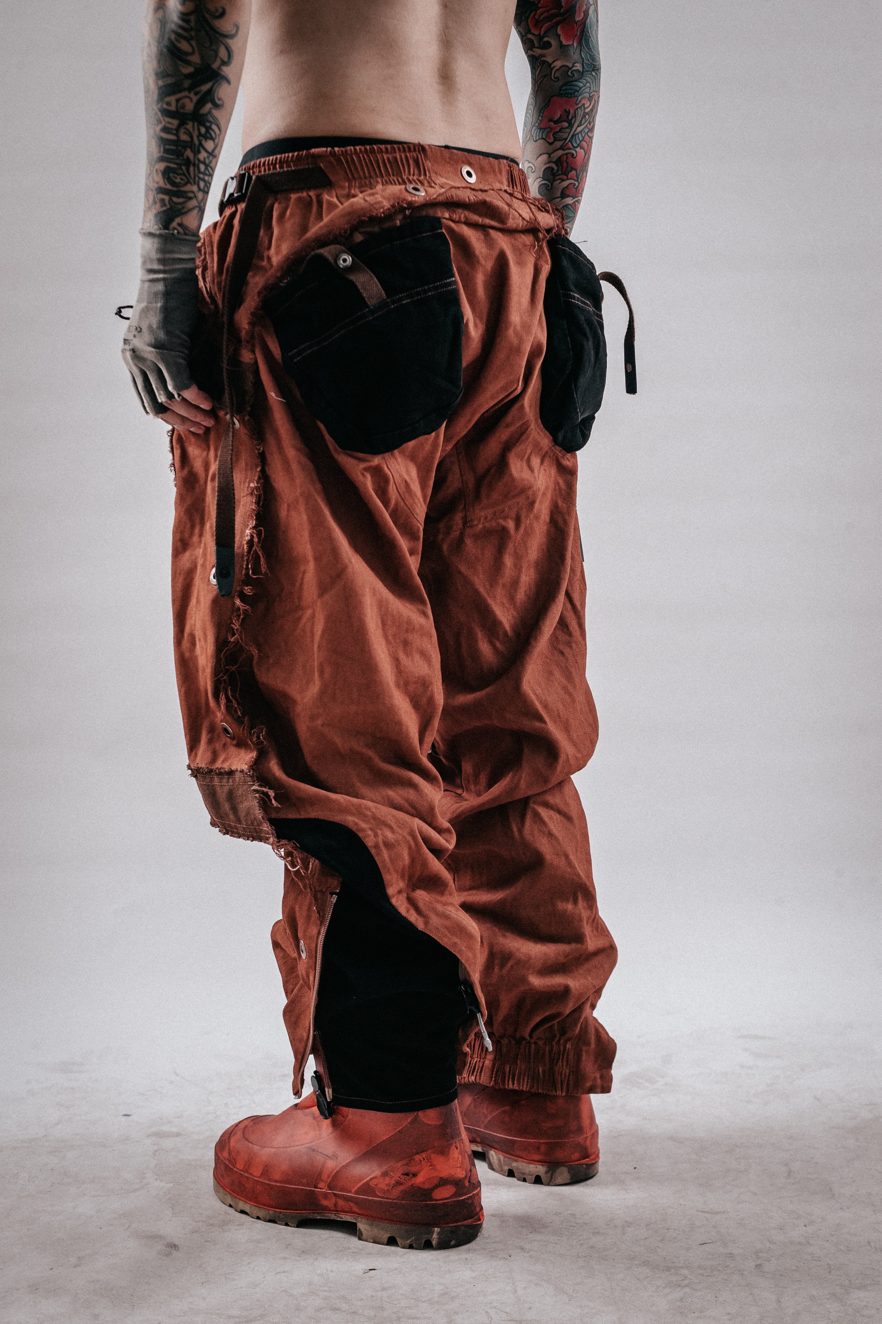 DRKLEI WASTELAND MESH CARGO PANTS