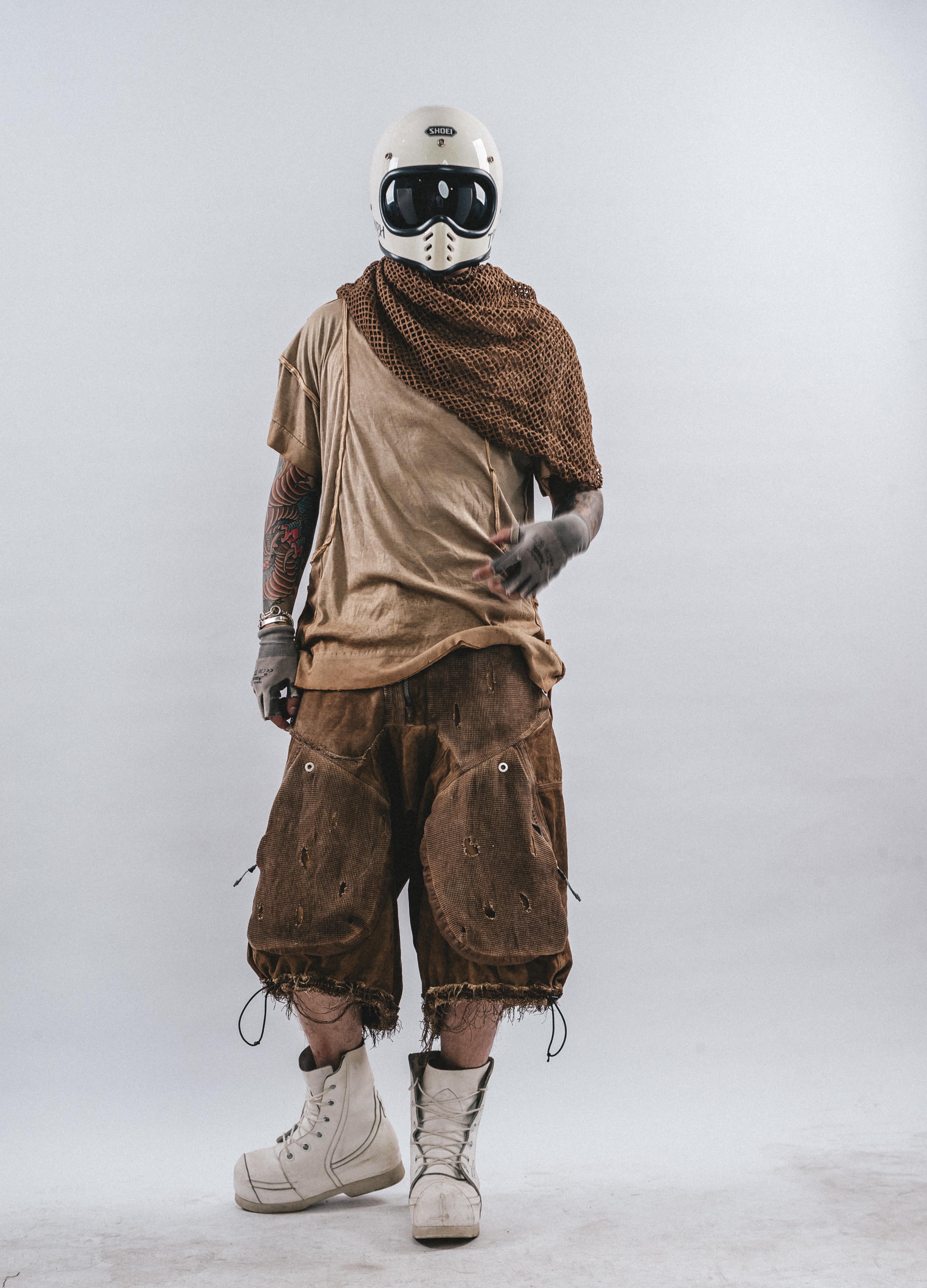 DRKLEI REVERSIBLE RAW EDGE TEE